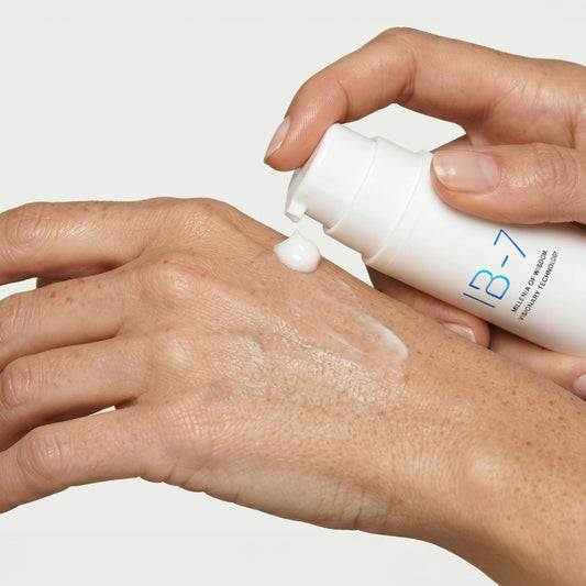 04 THE AURA Creme